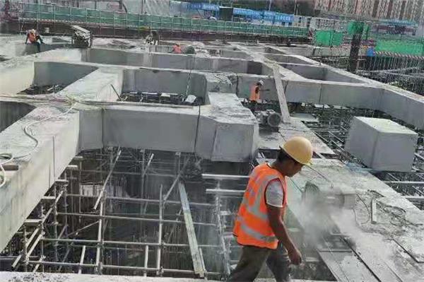 拆除工程中使用金剛石繩鋸切割的正確方法